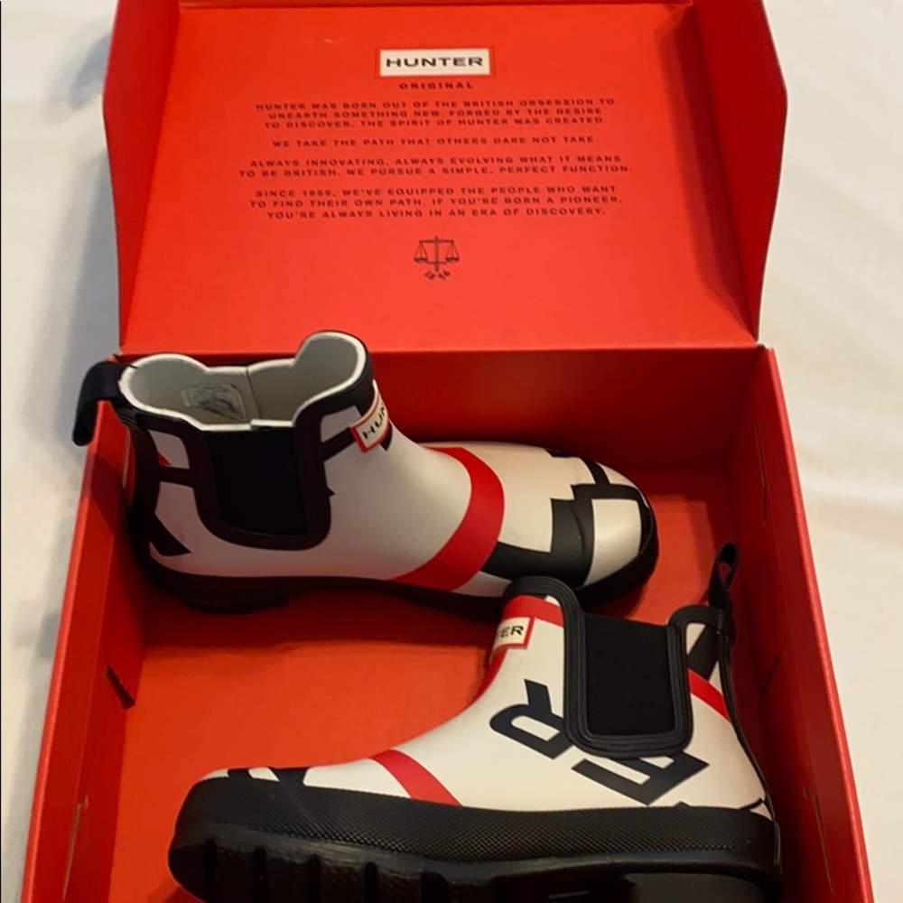 Hunter Chelsea style rain boots